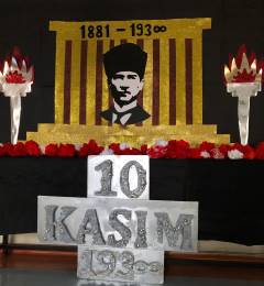 Evrensel Kolej